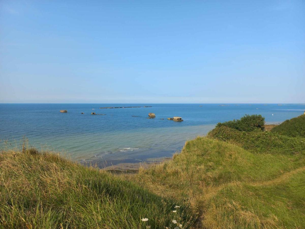 Le Domaine De La Gentilhommiere Situee Entre Bayeux Et Arromanches Les Bains Manvieux Exterior photo
